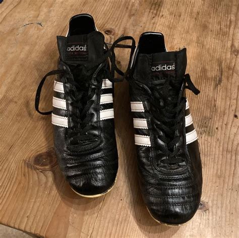 Fußballschuhe: Adidas Fussballschuhe 42 2 3 